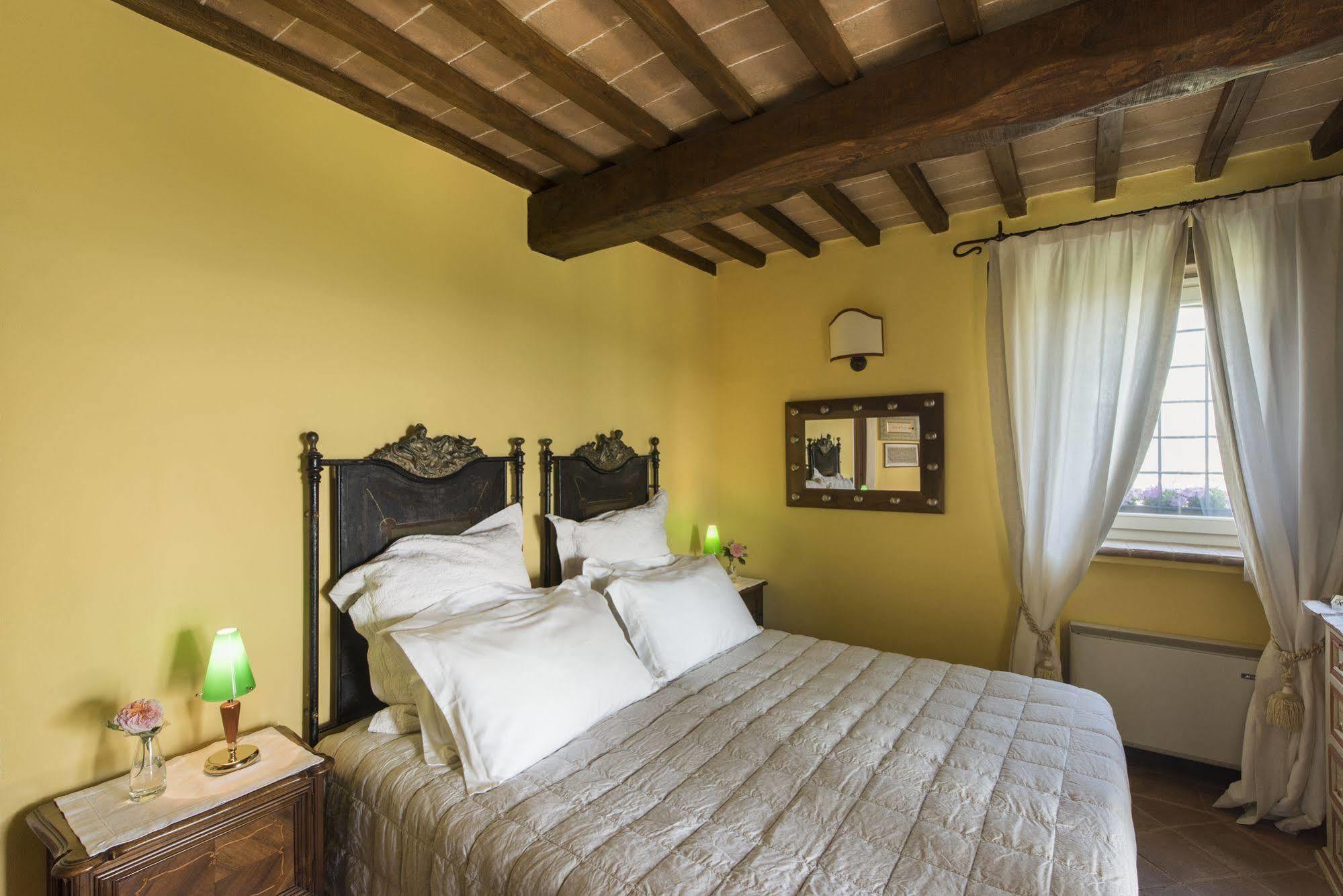 La Palazzetta Del Vescovo Pensionat Fratta Todina Exteriör bild