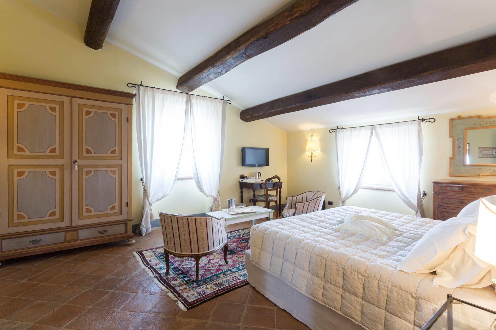 La Palazzetta Del Vescovo Pensionat Fratta Todina Exteriör bild