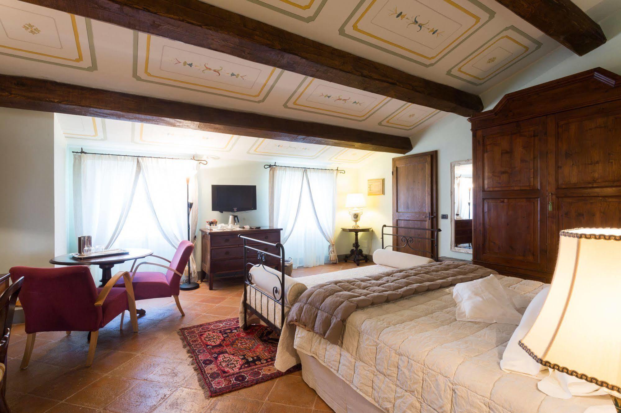 La Palazzetta Del Vescovo Pensionat Fratta Todina Exteriör bild